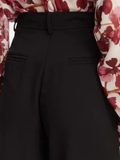 ACCESS FASHION Bermudy 63-5115-183 Czarny Relaxed Fit