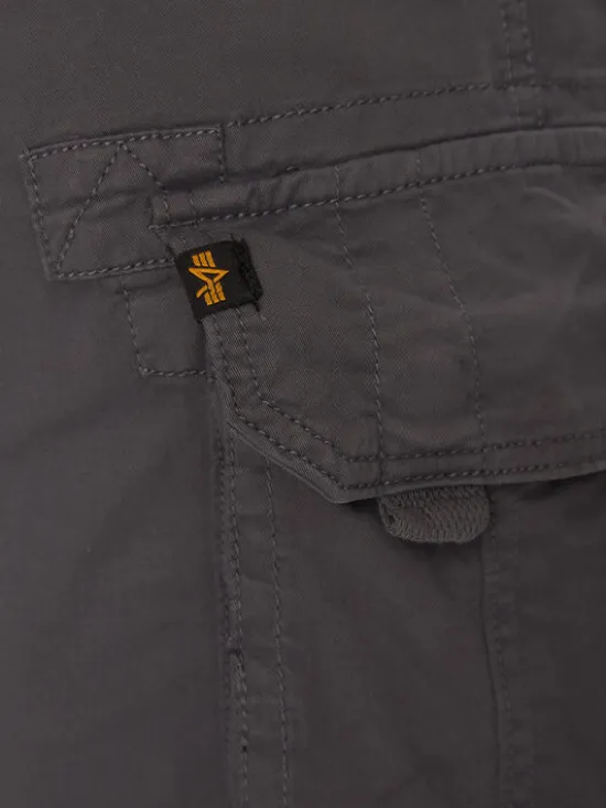 Alpha Industries Szorty materiałowe Crew 176203 Szary Slim Fit