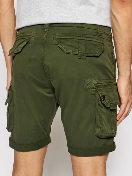 Alpha Industries Szorty materiałowe Crew 176203 Zielony Slim Fit