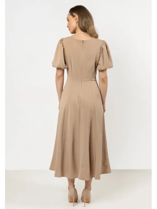 Awama Sukienka koktajlowa A709 Beżowy Basic Fit