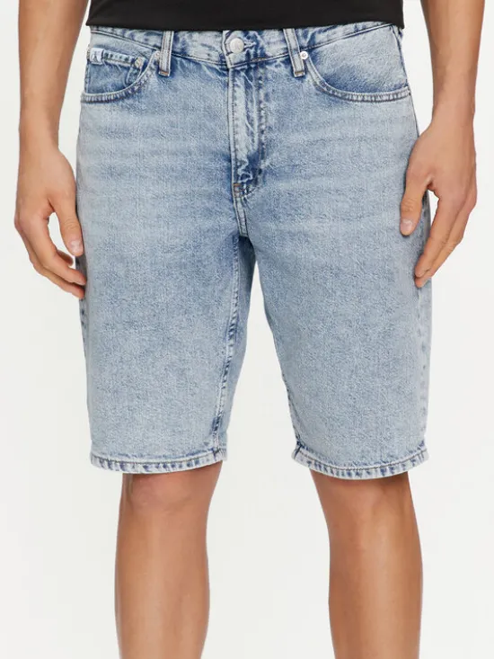 Calvin Klein Jeans Szorty jeansowe J30J324873 Niebieski Regular Fit