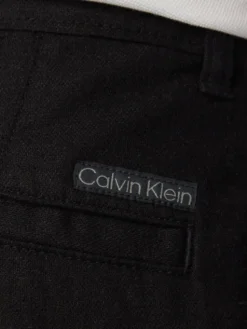 Calvin Klein Jeans Szorty materiałowe LV04RF610G Czarny Regular Fit