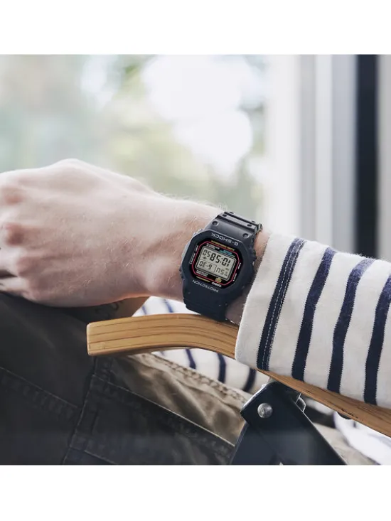 Casio Zegarek DW-5600RL-1ER Czarny