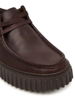 Clarks Półbuty Torhill Bee 26327768 Brązowy ciemny