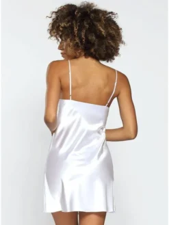 DKaren Lingerie Koszula nocna Karen Biały Classic Fit