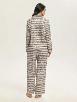 Esotiq Piżama 44917 Beżowy Regular Fit