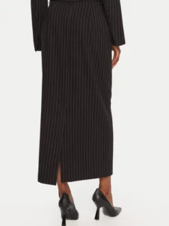 French Connection Spódnica midi 73ZBB Czarny Regular Fit