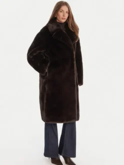 Guess Futro W5BL95 WJ110 Brązowy Regular Fit