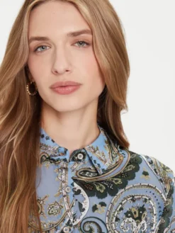 Guess Koszula W5BH78 W2770 Niebieski jasny Regular Fit