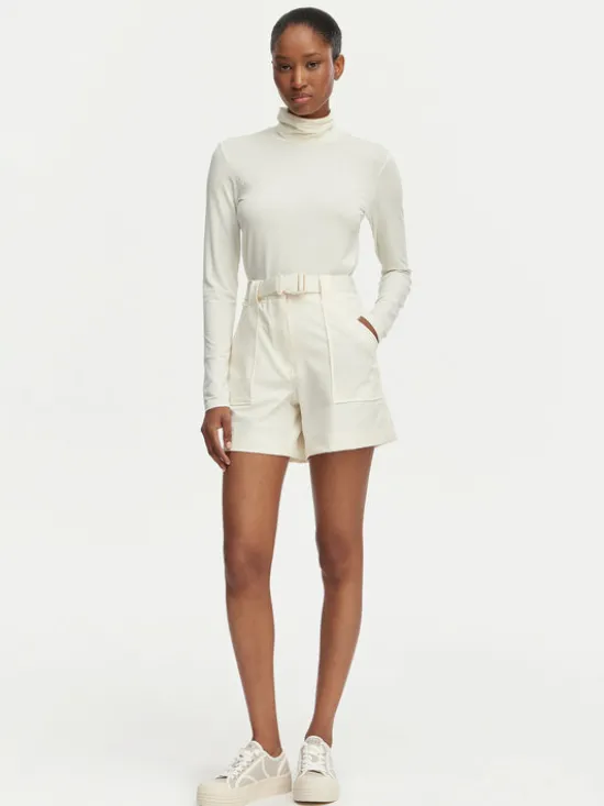 Guess Szorty materiałowe W6GD01 W1415 Kremowy Regular Fit