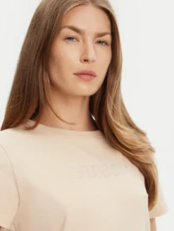 Guess T-Shirt V3BI11 J1314 Beżowy Regular Fit