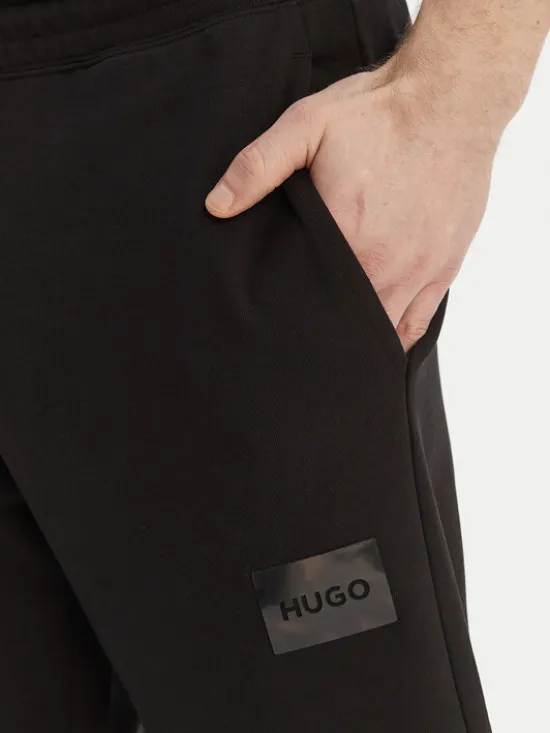 HUGO Spodnie dresowe Daylony 50557453 Czarny Regular Fit
