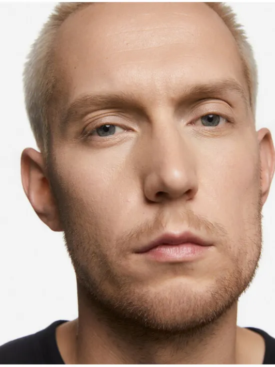 INGLOT Liftingujący Korektor Light Cream 202