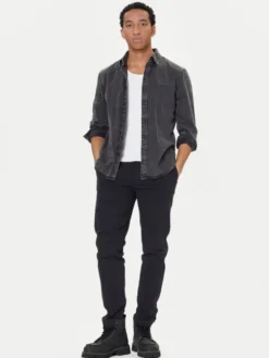 Levi's® Chinosy Standard II 17196-0005 Czarny Tapered Fit