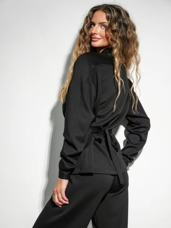 LilaLou Dres Coce Czarny Regular Fit