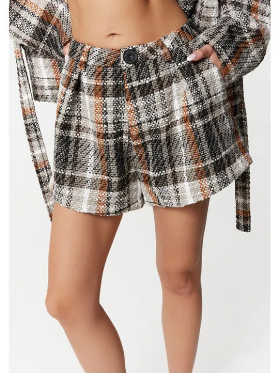 Magda Matyja Szorty materiałowe GRETA SHORTS Szary Regular Fit