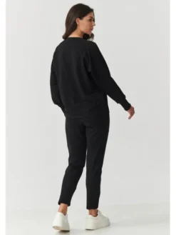 Makadamia Dres M888 Czarny Relaxed Fit