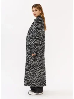 Mirons Płaszcz przejściowy print Czarny Oversize