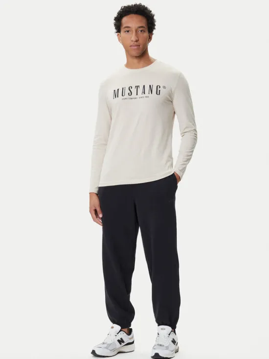 Mustang Longsleeve Asheville 1016873 Kremowy Regular Fit