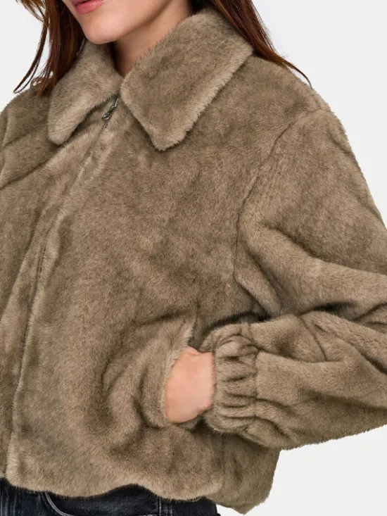 ONLY Futro Madelina 15373155 Beżowy Regular Fit