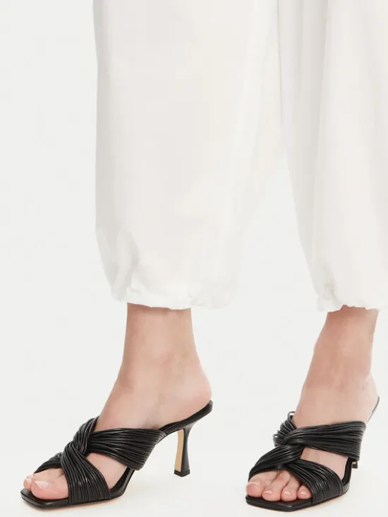 PINKO Spodnie materiałowe 105210 A2LD Biały Relaxed Fit