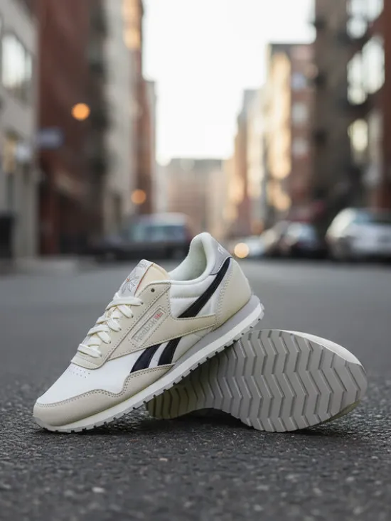Reebok Sneakersy EOSS-CLASSIC AZ 100208830 Biały