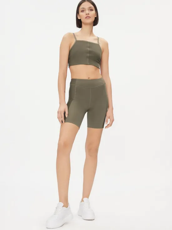 Reebok Szorty sportowe Yoga Performance IM4041 Khaki Tight Fit
