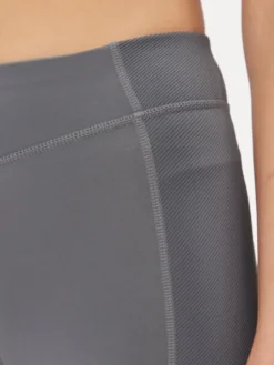 Reebok Szorty sportowe Yoga Performance IM4040 Szary Tight Fit