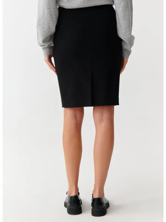 TATUUM Spódnica midi MONO 1 Czarny Close Fit