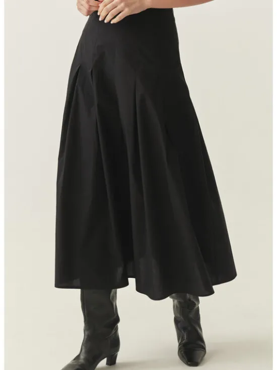 TATUUM Spódnica midi PLANOKA Czarny Classic Fit