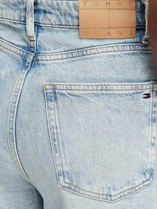 Tommy Jeans Jeansy DW0DW23089 Niebieski jasny Mom Fit