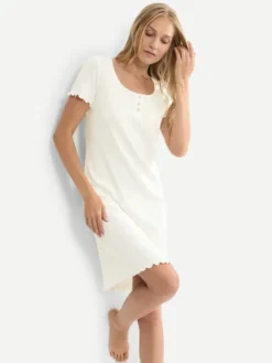 Triumph Koszula nocna Mix & Match 10227255 Biały Regular Fit