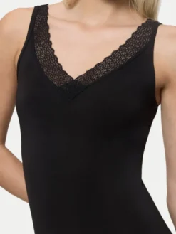 Triumph Top Feel Of Modal 10221637 Czarny Slim Fit
