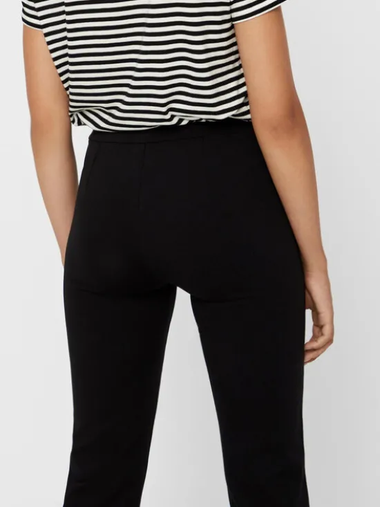 Vero Moda Spodnie materiałowe Kamma 10209858 Czarny Flared Fit